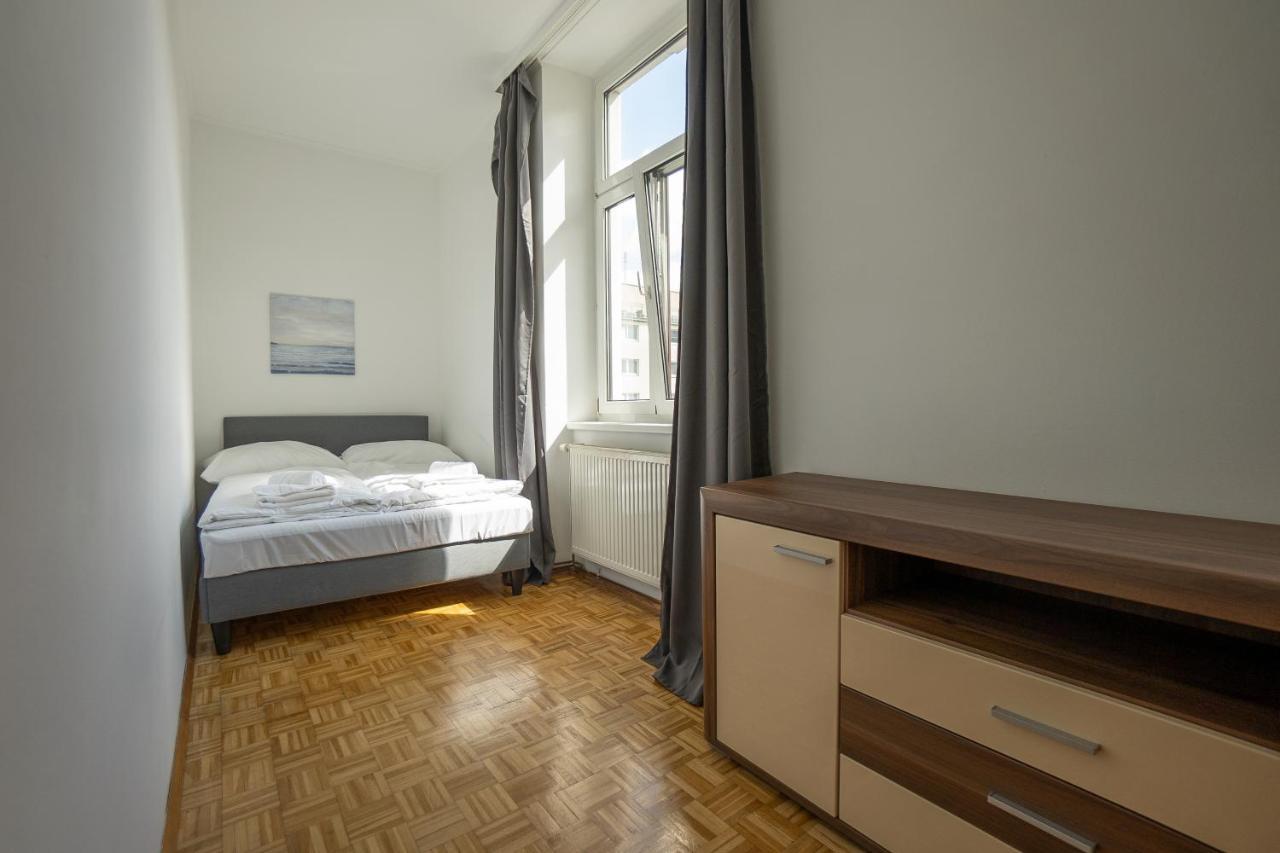 Two Bedrooms Family Nice Apartment Bécs Kültér fotó