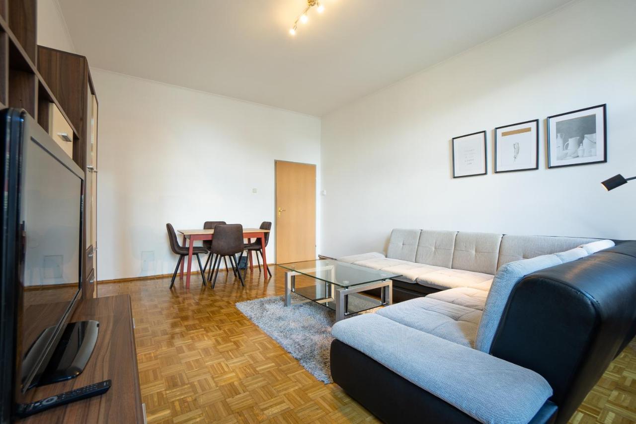 Two Bedrooms Family Nice Apartment Bécs Kültér fotó