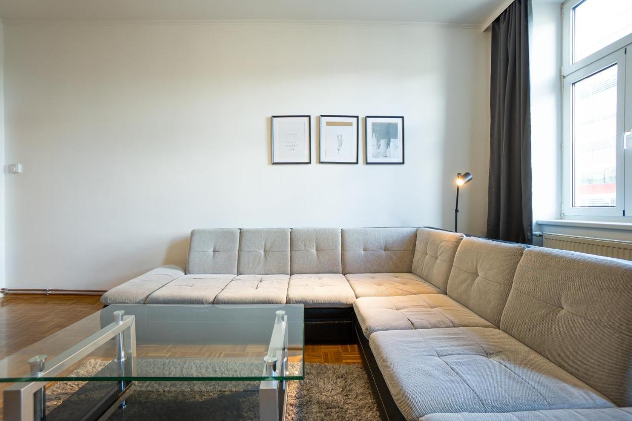Two Bedrooms Family Nice Apartment Bécs Kültér fotó