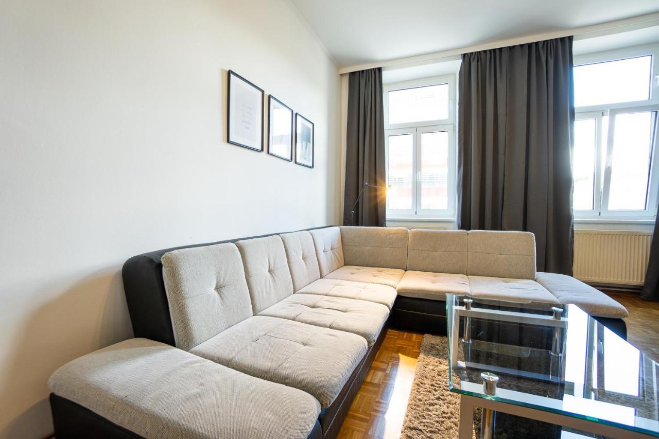 Two Bedrooms Family Nice Apartment Bécs Kültér fotó